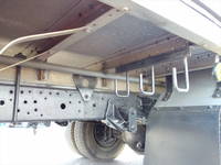 いすゞエルフアルミウイング小型（2t・3t）[写真10]