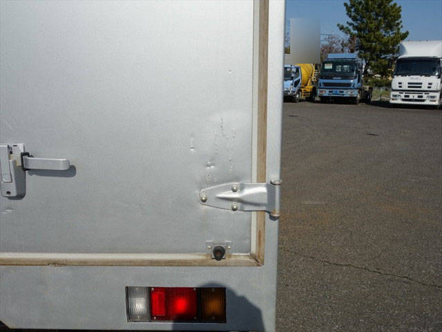 いすゞエルフアルミウイング小型（2t・3t）[写真13]