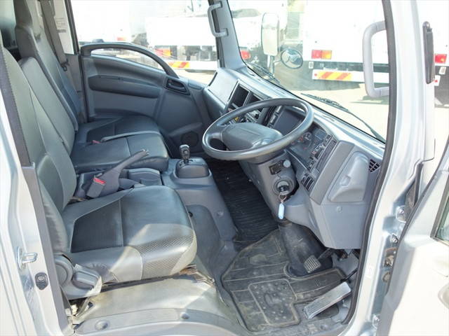 いすゞエルフアルミウイング小型（2t・3t）[写真29]