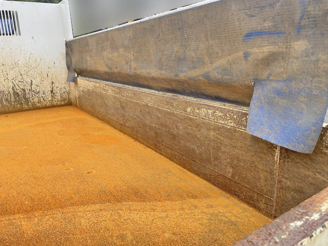 三菱ふそうキャンターダンプ小型（2t・3t）[写真11]