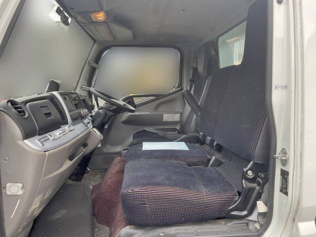 三菱ふそうキャンターダンプ小型（2t・3t）[写真24]