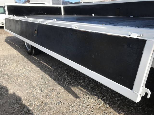 いすゞエルフ平ボディ小型（2t・3t）[写真13]