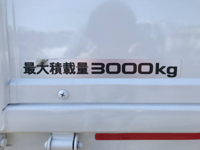 いすゞエルフ平ボディ小型（2t・3t）[写真15]