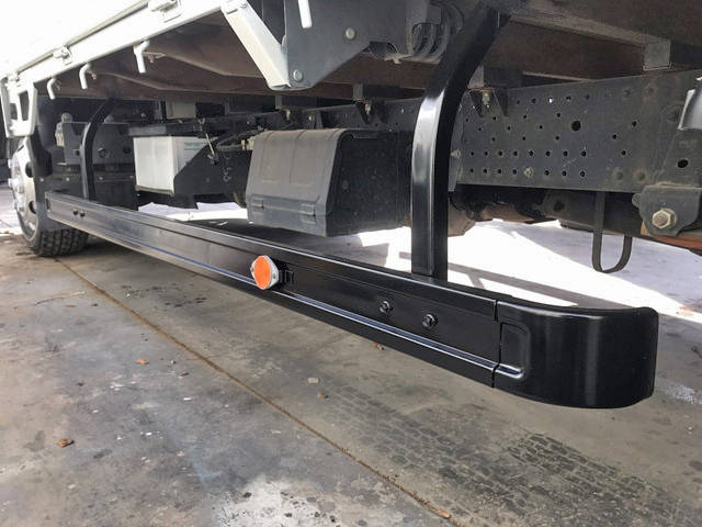 いすゞエルフ平ボディ小型（2t・3t）[写真18]