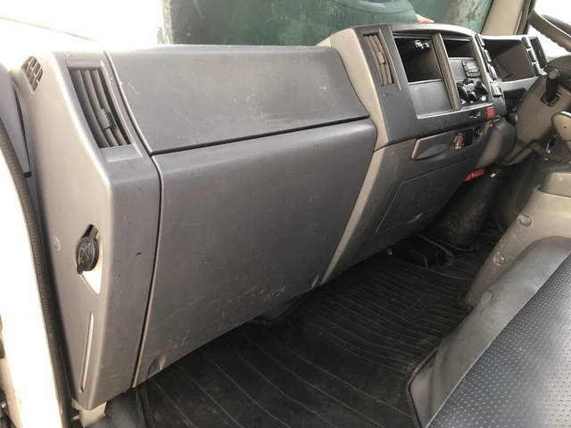 いすゞエルフ平ボディ小型（2t・3t）[写真29]