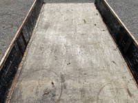 三菱ふそうキャンター平ボディ小型（2t・3t）[写真10]