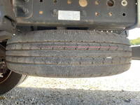 三菱ふそうキャンター平ボディ小型（2t・3t）[写真16]