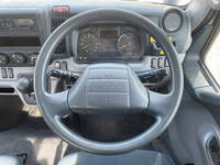 三菱ふそうキャンター平ボディ小型（2t・3t）[写真28]