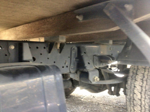 いすゞエルフアルミブロック小型（2t・3t）[写真13]