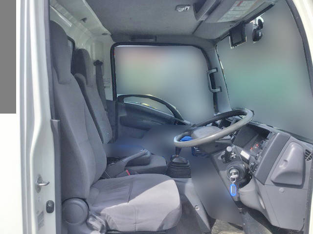 いすゞエルフアルミブロック小型（2t・3t）[写真19]