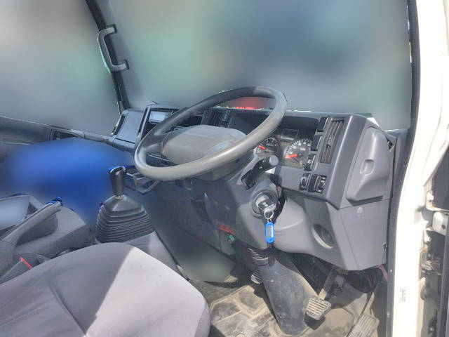 いすゞエルフアルミブロック小型（2t・3t）[写真20]