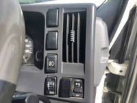 いすゞエルフアルミブロック小型（2t・3t）[写真26]