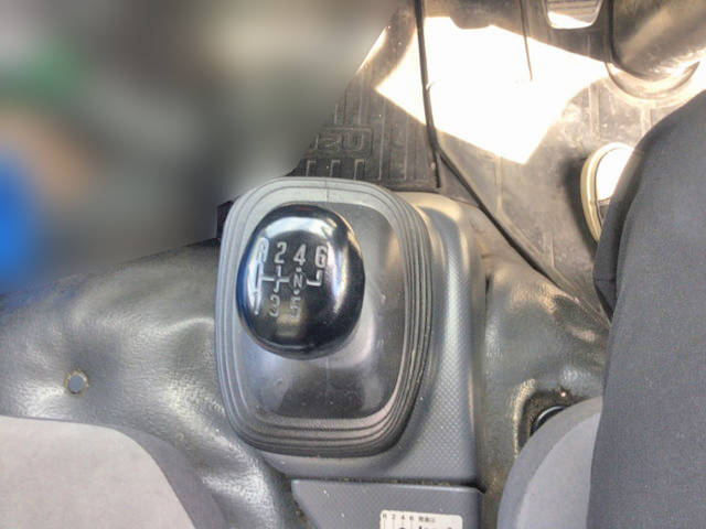 いすゞエルフアルミブロック小型（2t・3t）[写真27]