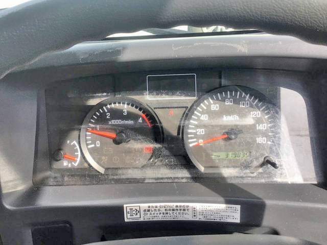 いすゞエルフアルミブロック小型（2t・3t）[写真28]