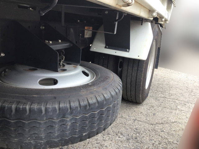 いすゞエルフダンプ小型（2t・3t）[写真04]