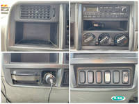 三菱ふそうファイタークレーン3段中型（4t）[写真36]