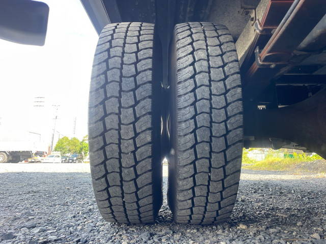 三菱ふそうキャンターアルミバン小型（2t・3t）[写真19]