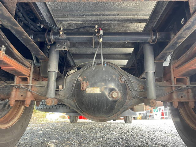 三菱ふそうキャンターアルミバン小型（2t・3t）[写真24]