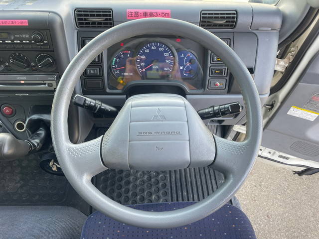 三菱ふそうキャンターアルミバン小型（2t・3t）[写真34]