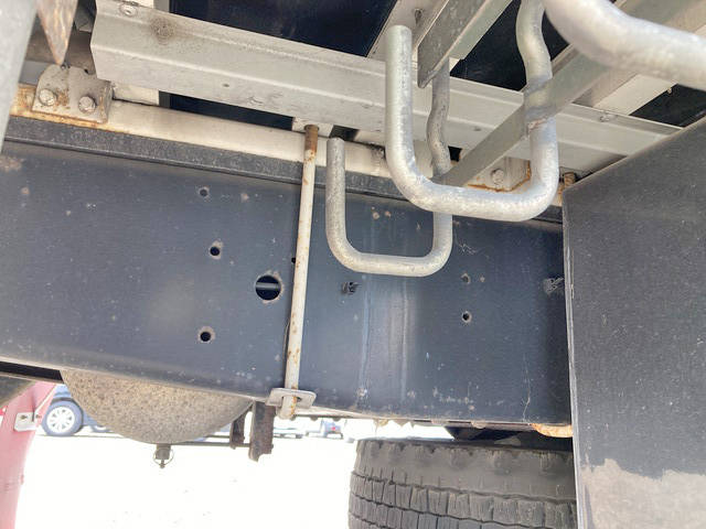 いすゞギガアルミウイング大型（10t）[写真24]