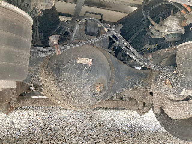 いすゞギガアルミウイング大型（10t）[写真26]