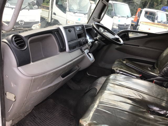 三菱ふそうキャンターガッツダブルキャブ（Wキャブ）小型（2t・3t）[写真25]