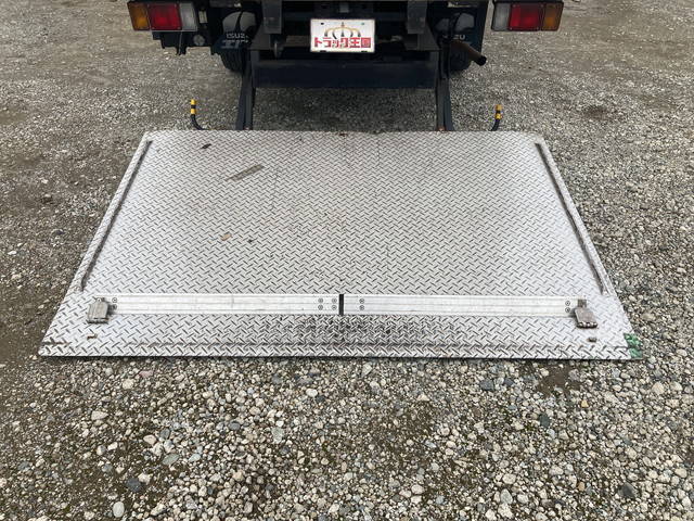 いすゞエルフアルミバン小型（2t・3t）[写真15]