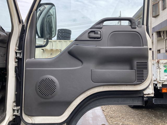 いすゞエルフアルミバン小型（2t・3t）[写真28]