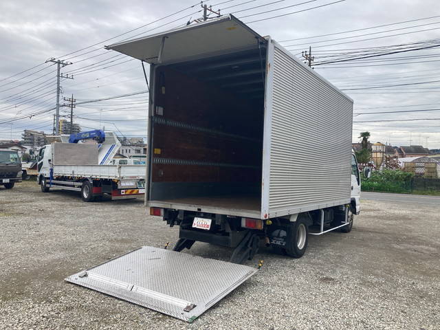 いすゞエルフアルミバン小型（2t・3t）[写真03]