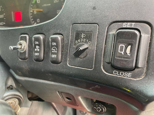 三菱ふそうスーパーグレートトレーラーヘッド（トラクターヘッド）大型（10t）[写真29]