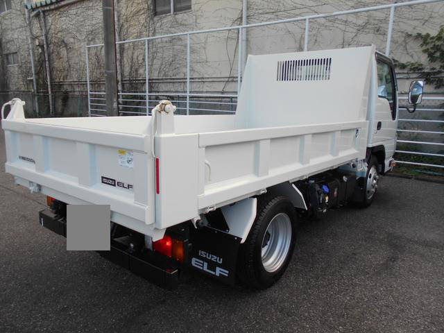 いすゞエルフダンプ小型（2t・3t）[写真02]