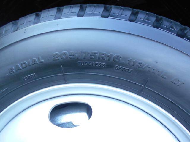 いすゞエルフダンプ小型（2t・3t）[写真25]