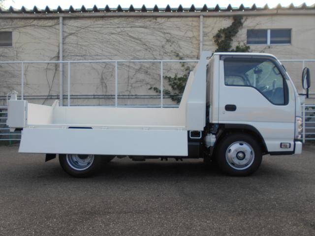 いすゞエルフダンプ小型（2t・3t）[写真08]