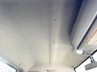 三菱ふそうキャンター平ボディ小型（2t・3t）[写真19]