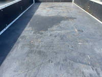 三菱ふそうキャンター平ボディ小型（2t・3t）[写真05]