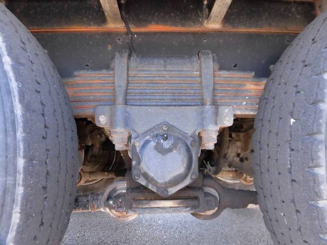 UDトラックスコンドルクレーン3段増トン（6t・8t）[写真10]