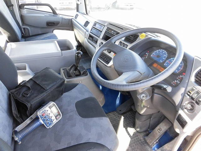 UDトラックスコンドルクレーン3段増トン（6t・8t）[写真14]