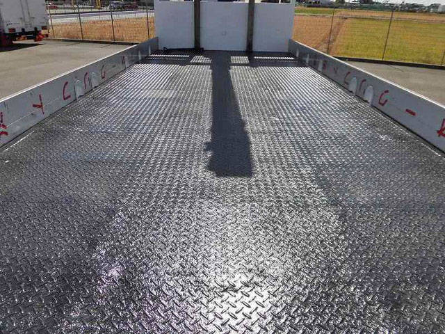 UDトラックスコンドルクレーン3段増トン（6t・8t）[写真09]