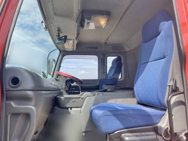 いすゞギガヒップリフター大型（10t）[写真33]