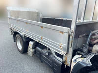 トヨタトヨエース平ボディ小型（2t・3t）[写真12]