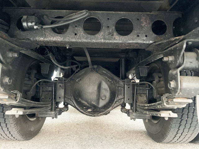 トヨタトヨエース平ボディ小型（2t・3t）[写真19]