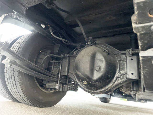 トヨタトヨエース平ボディ小型（2t・3t）[写真20]