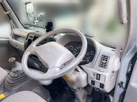 トヨタトヨエース平ボディ小型（2t・3t）[写真25]