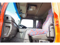 いすゞギガセーフティクレーン4段大型（10t）[写真32]