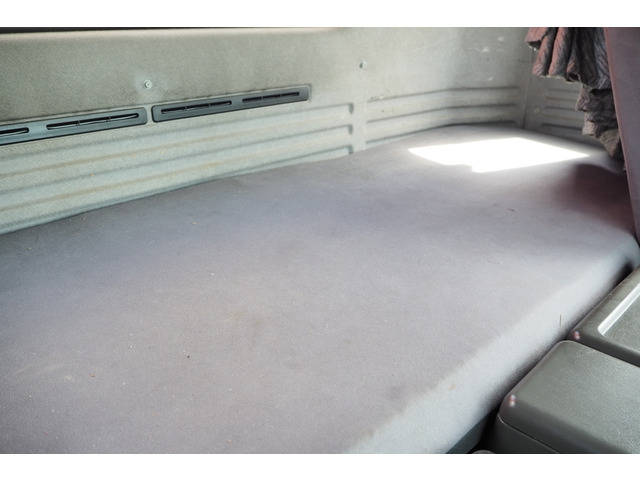 いすゞギガセーフティクレーン4段大型（10t）[写真35]