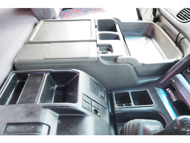 いすゞギガセーフティクレーン4段大型（10t）[写真36]