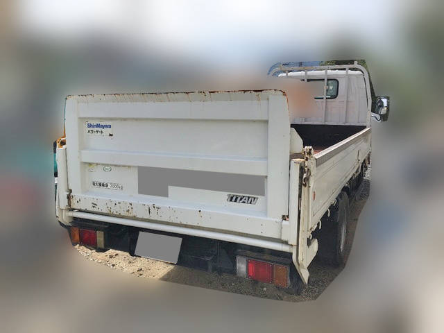マツダタイタン平ボディ小型（2t・3t）[写真02]