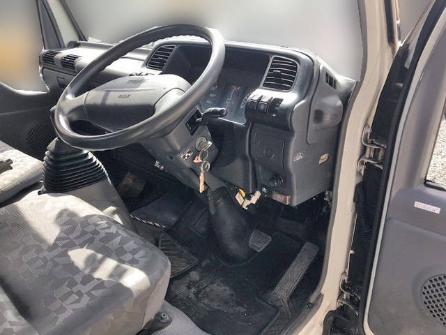 マツダタイタン平ボディ小型（2t・3t）[写真29]