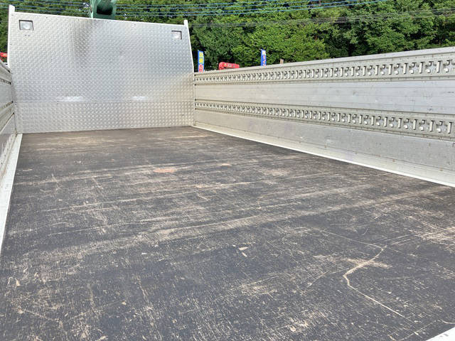 三菱ふそうキャンタークレーン4段小型（2t・3t）[写真14]