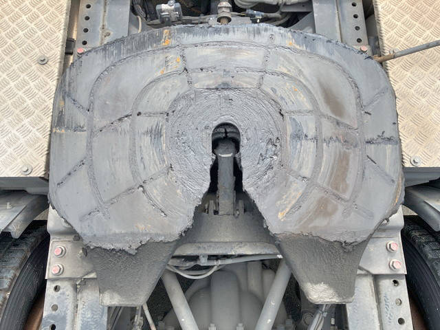 日野プロフィアトレーラーヘッド（トラクターヘッド）大型（10t）[写真11]